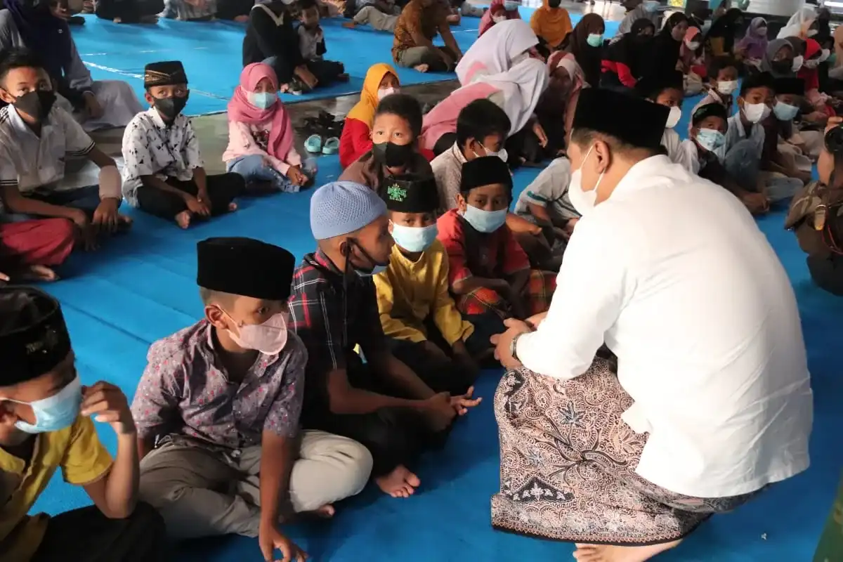 Bantu Penanggulangan Kemiskinan