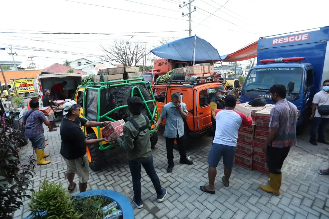 Pemprov Jateng Pastikan Logistik untuk Warga Terdampak Rob Aman
