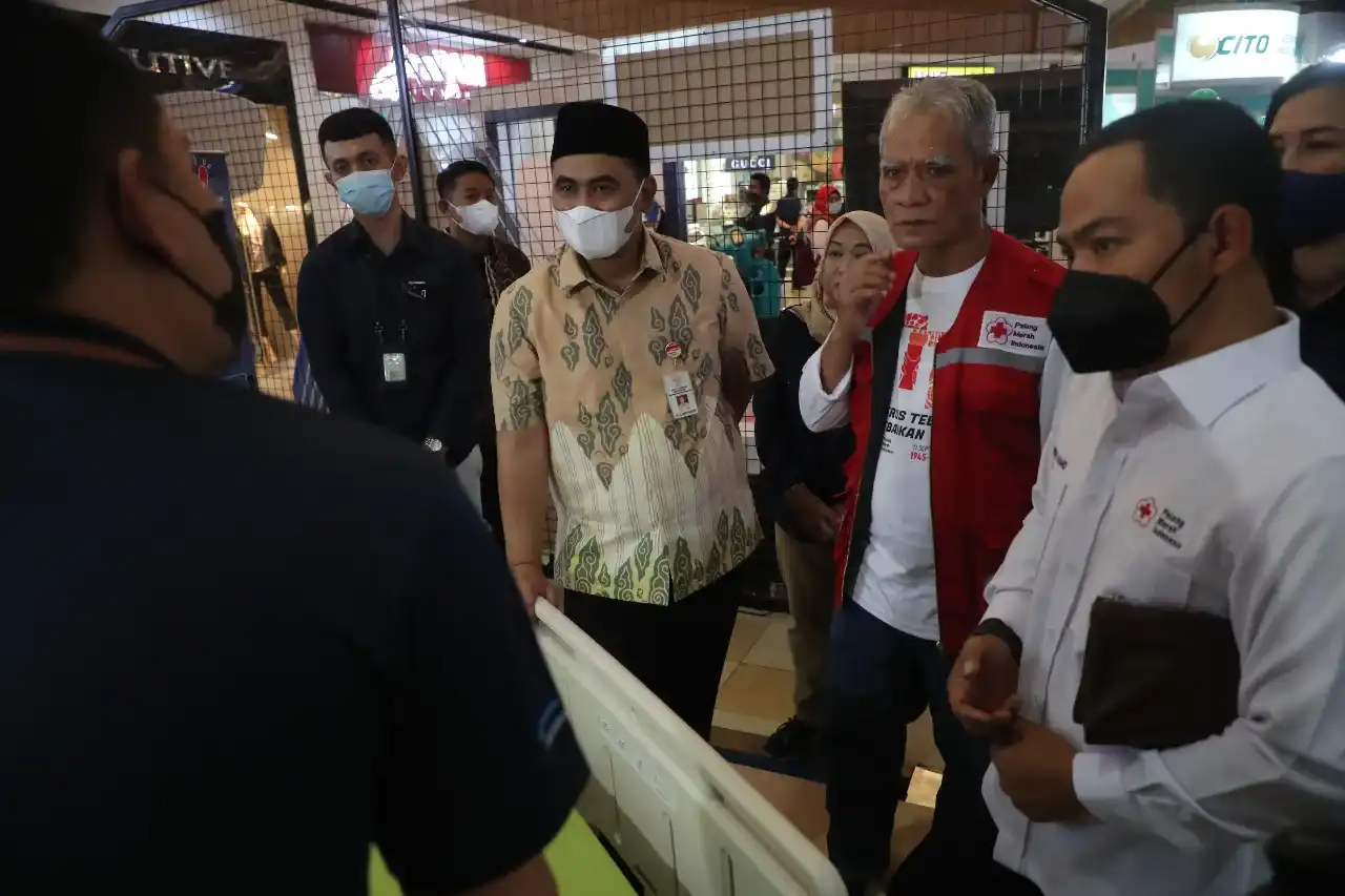 mendukung penggunaan alat kesehatan produksi dalam negeri