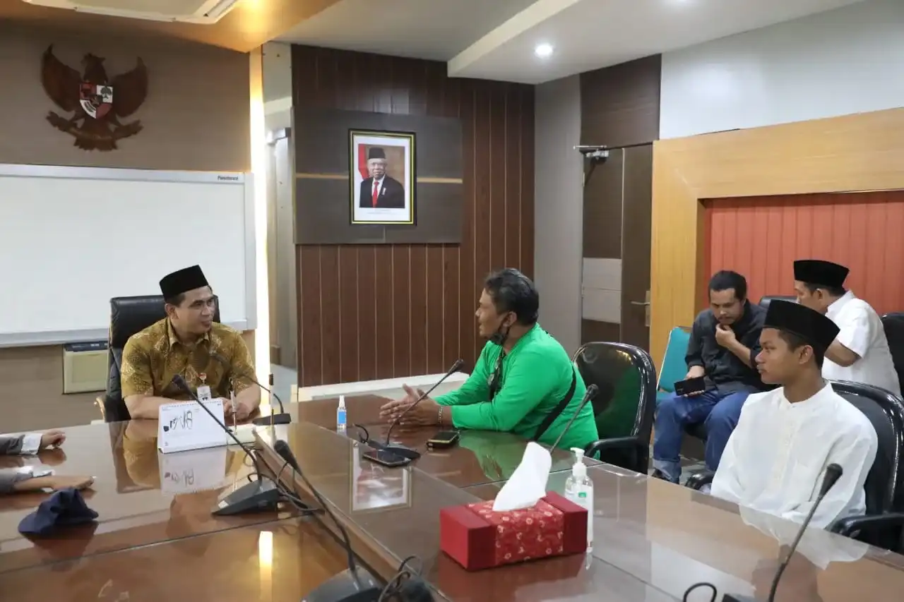 Warga Tambak Lorok Semarang Temui Wagub Jateng, Sampaikan Terima Kasih