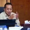 Ferry Juliantono adalah Menteri Koperasi RI sejak September 2025, menggantikan Budi Arie Setiadi.