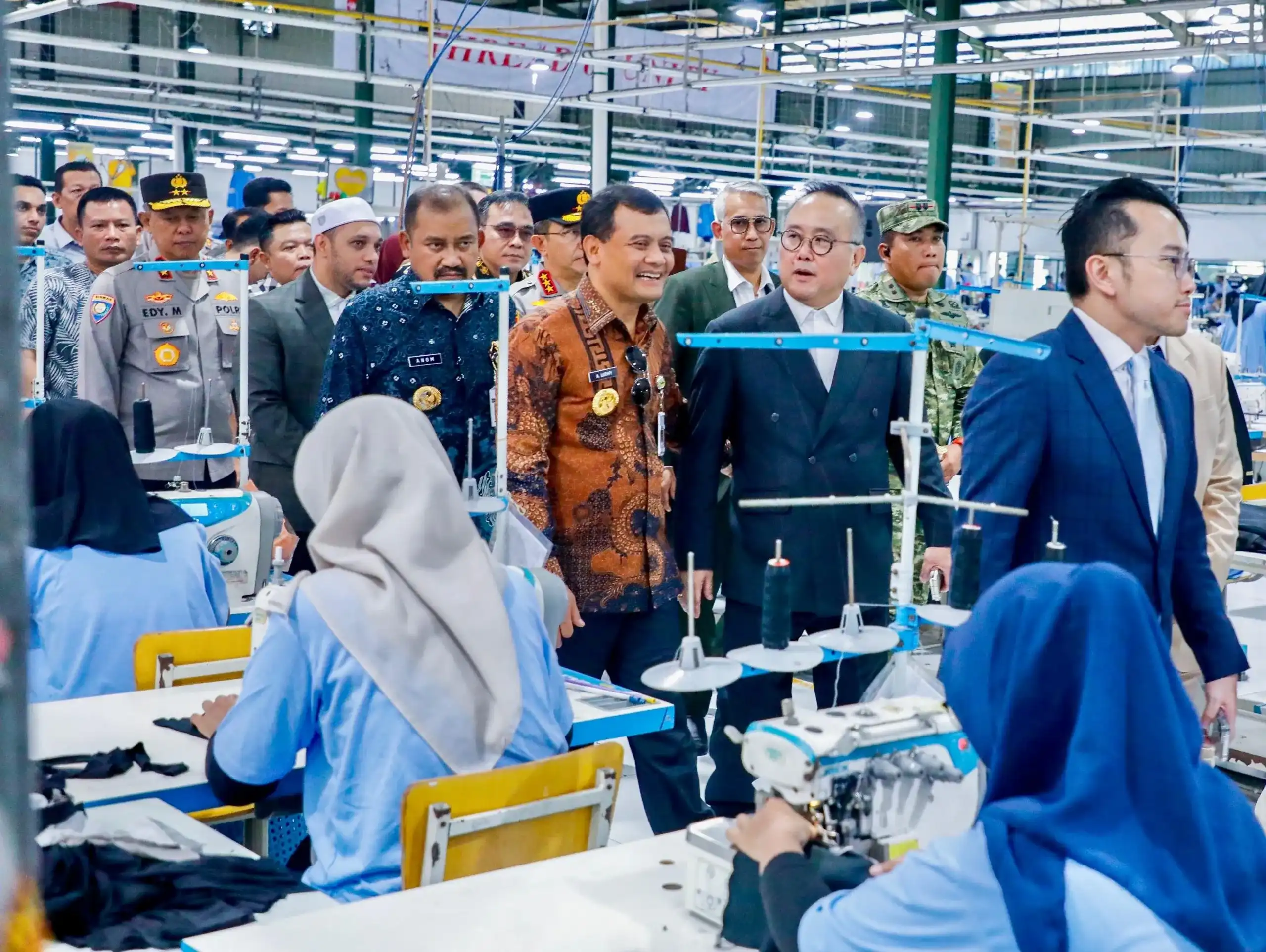 Mati Suri 1,5 Tahun, Pabrik Garmen Pemalang Kembali 'Napas': 1.500 Buruh Tersenyum, Gubernur dan Wakapolri Beri Jaminan Keamanan