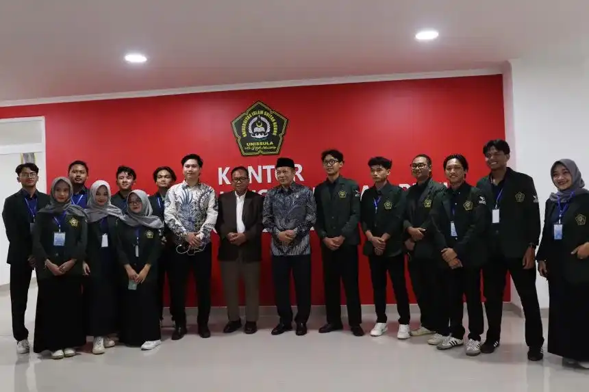 Koperasi Mahasiswa Merah Putih