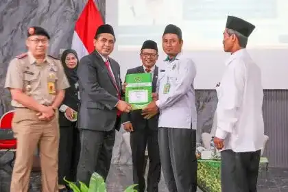 Wakil Gubernur Jateng Taj Yasin pimpin upacara HAB ke-80 Kemenag di Rembang. Soroti suksesnya sinergi jaga kerukunan dan raihan Harmony Award.