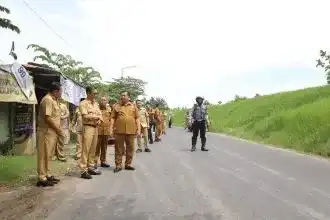 pembangunan jalan Jombang 2025