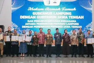 Pemprov Jawa Tengah dan Lampung meneken 11 kerja sama lintas sektor senilai Rp 832,3 miliar per tahun untuk pendidikan, energi, pangan, hingga perdagangan.