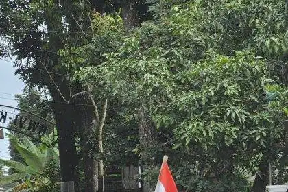 Para santri Pondok Pesantren Sunan Giri Salatiga mengenakan beragam kostum budaya Nusantara saat mengikuti Pawai Ta’aruf Akhirus Sanah di Desa Krasak Ledok, Kecamatan Argomulyo, Kota Salatiga, Ahad (18/1/2026).